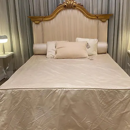 Piccolo Borgo Antico Apartment